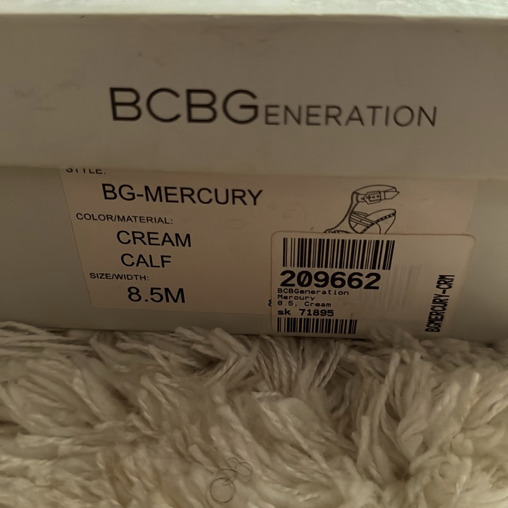 4inch Platform Stiletto with gold embellishments